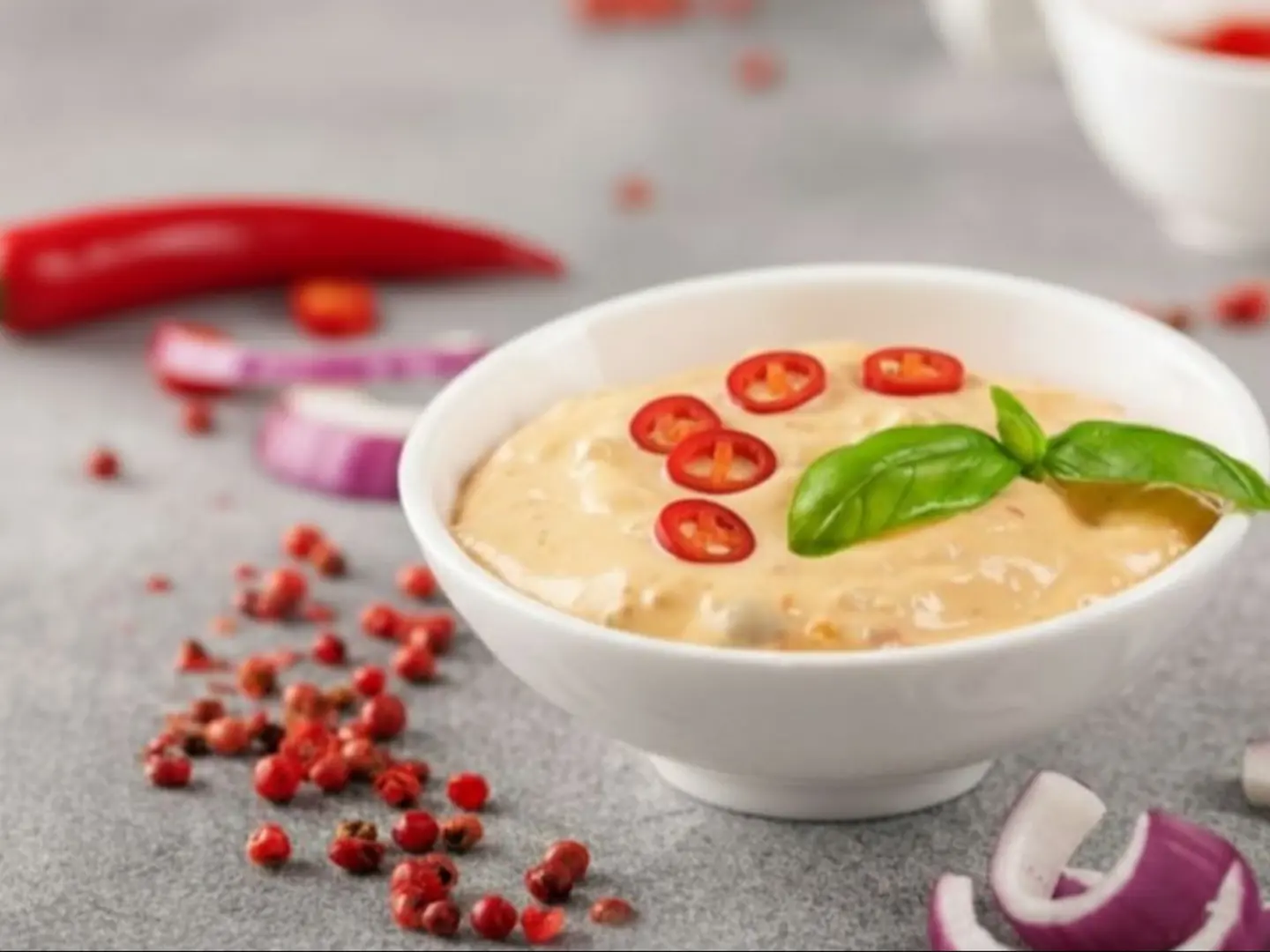 صوص الكوكتيل الحار