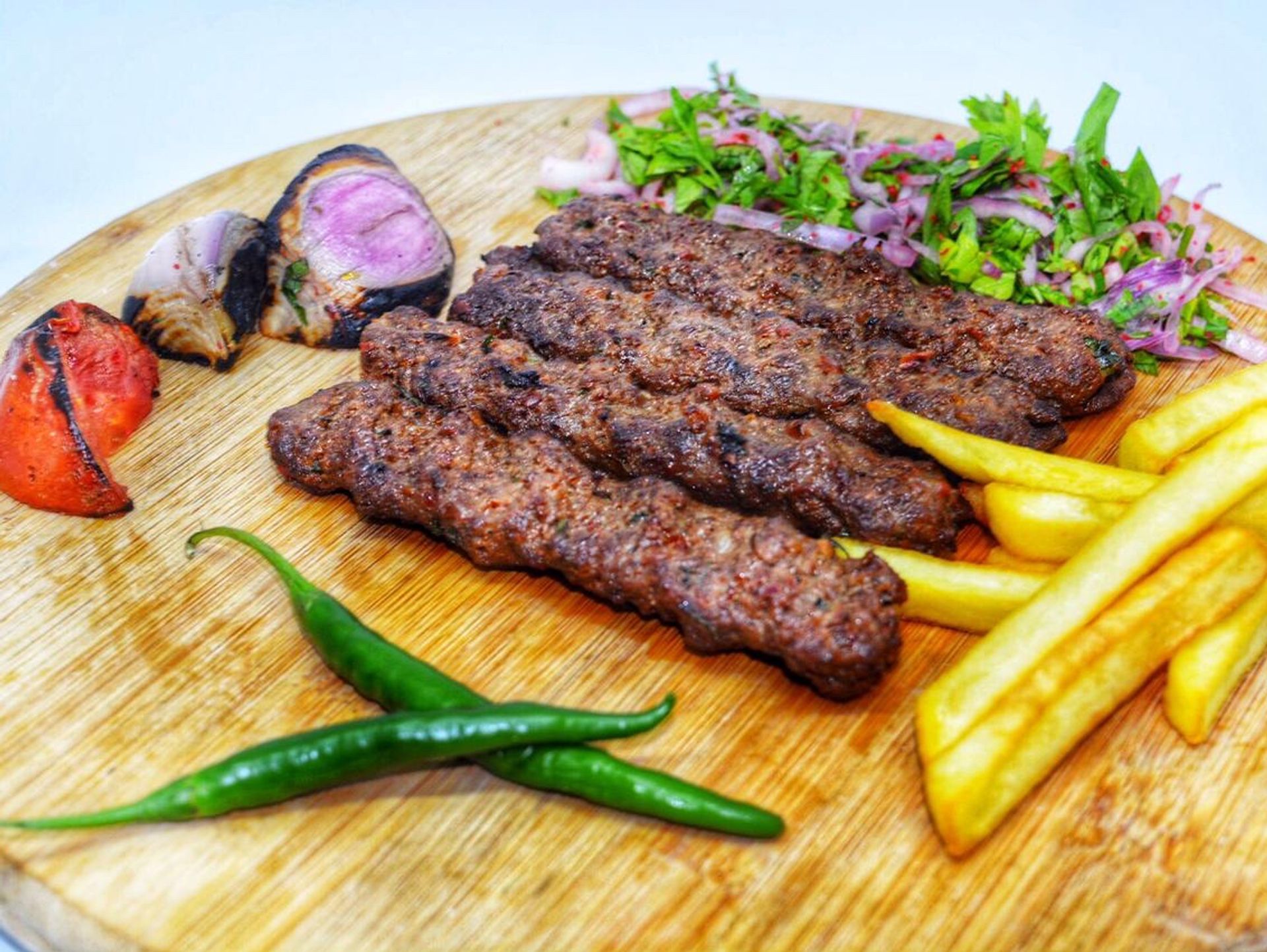 صحن كباب لحم حراق - 5 أسياخ