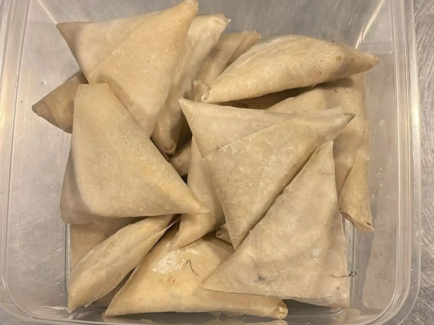 علبة سمبوسة لحم