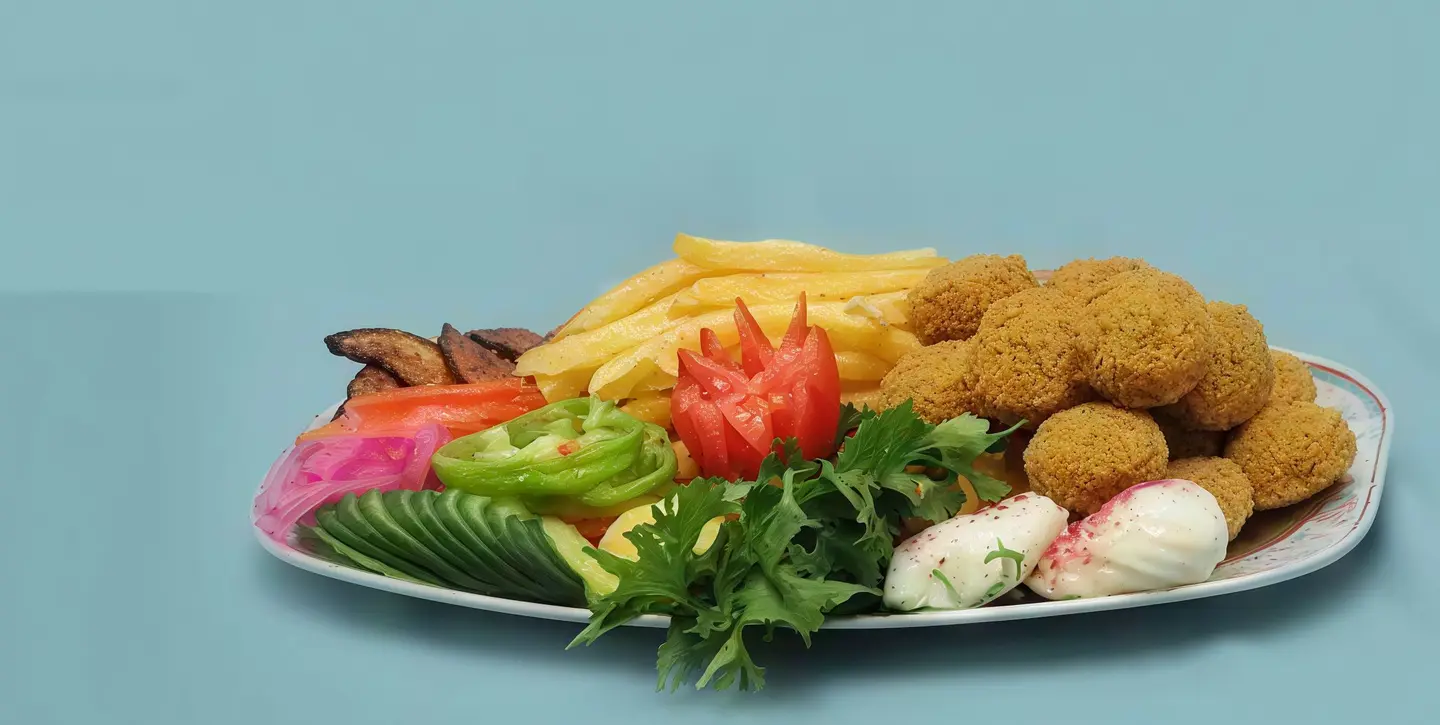 صحن فلافل عائلي سبيشل