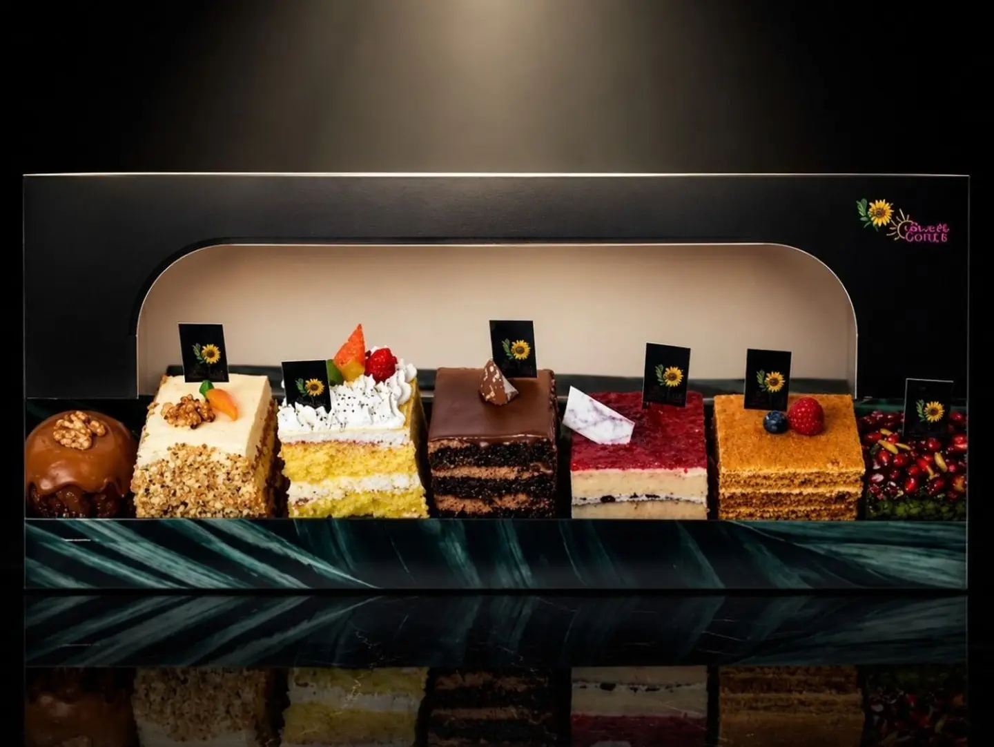 Cake Box Large