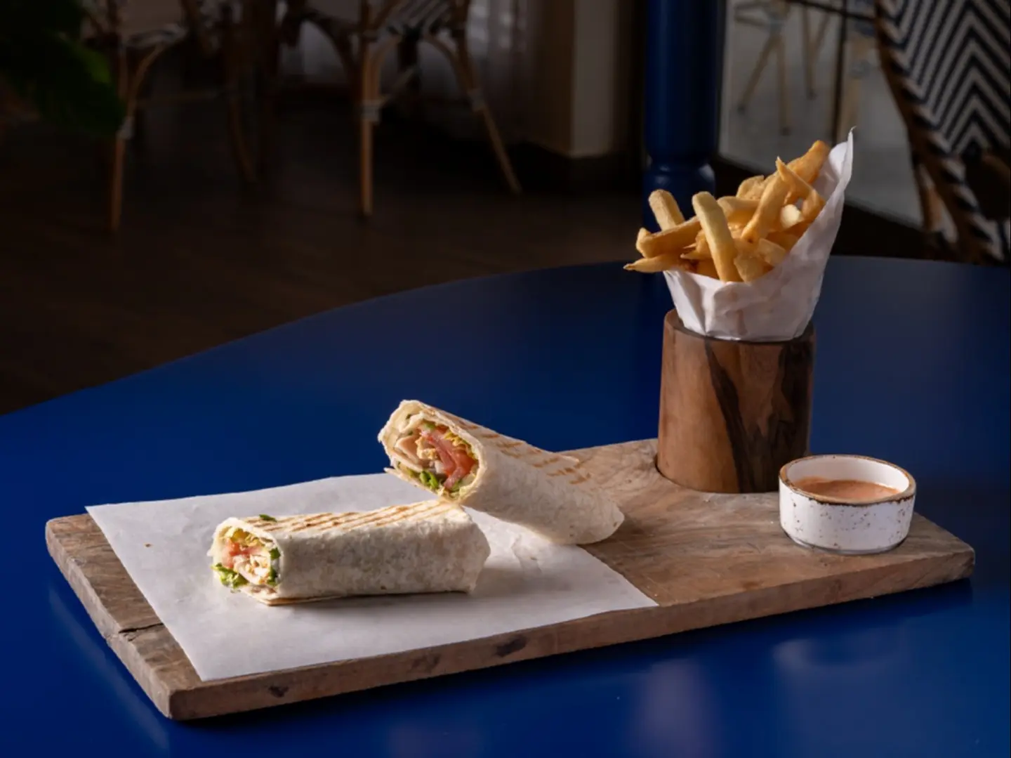 تشيكين سيزر ساندويتش