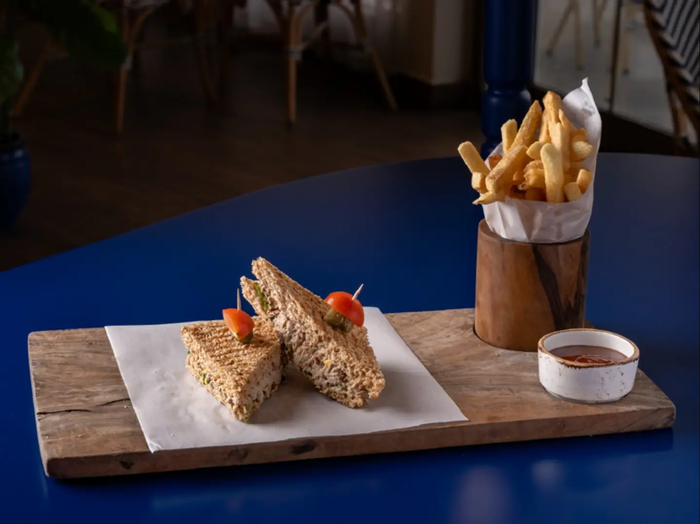 تونا ساندويتش