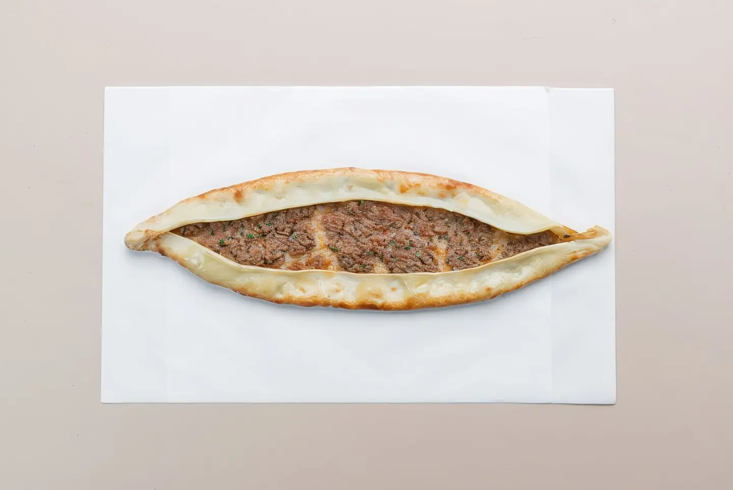لحم بالعجين