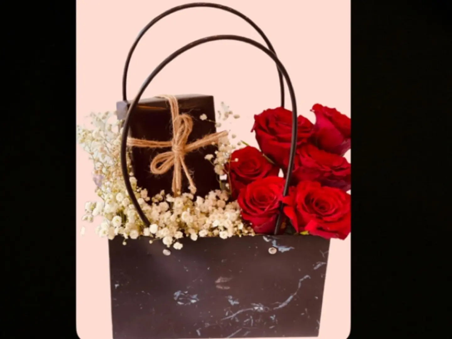 كيس ورد اسود