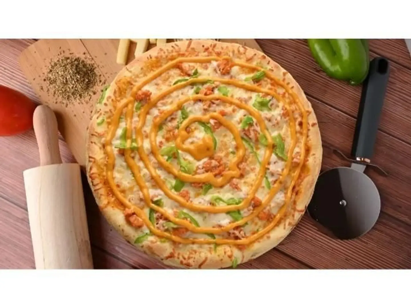 بيتزا دجاج الداينامايت وسط