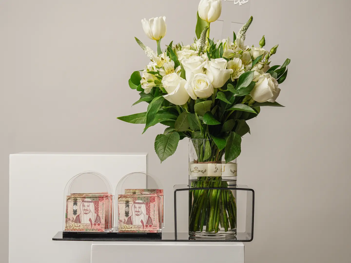 فازة مع توزيعات