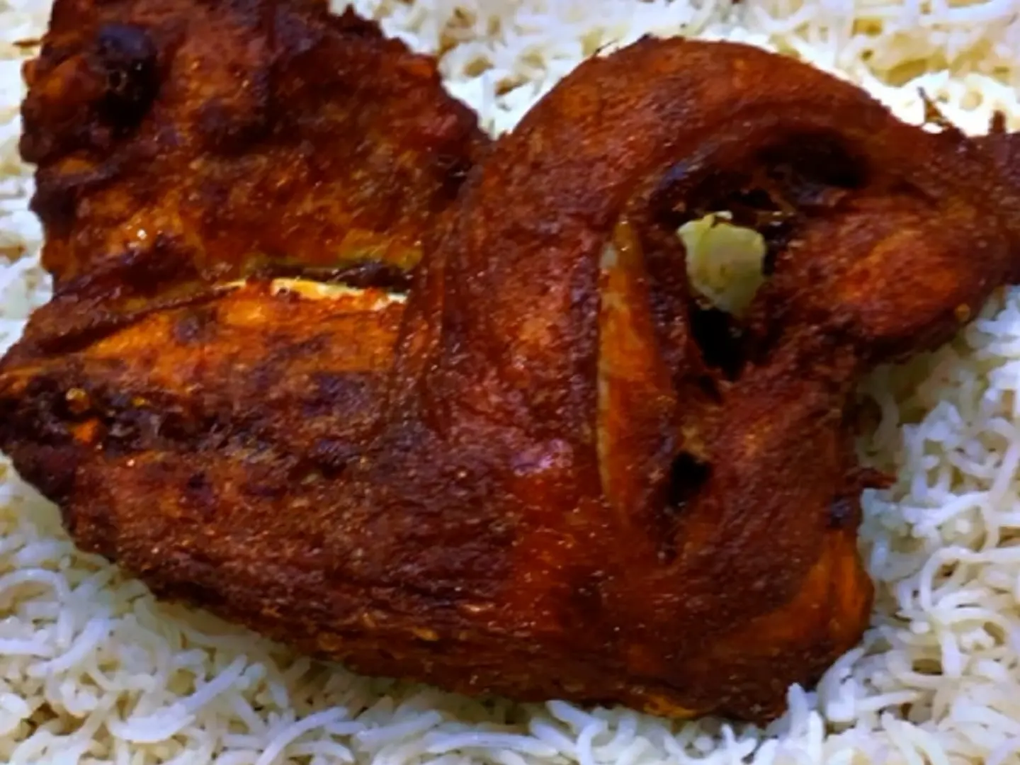 حبة دجاج مقلي مع رز السليق