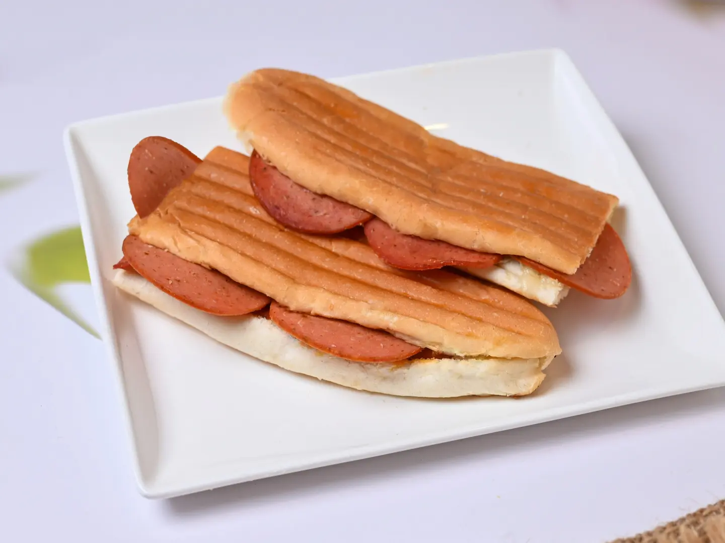 ساندويش ببروني