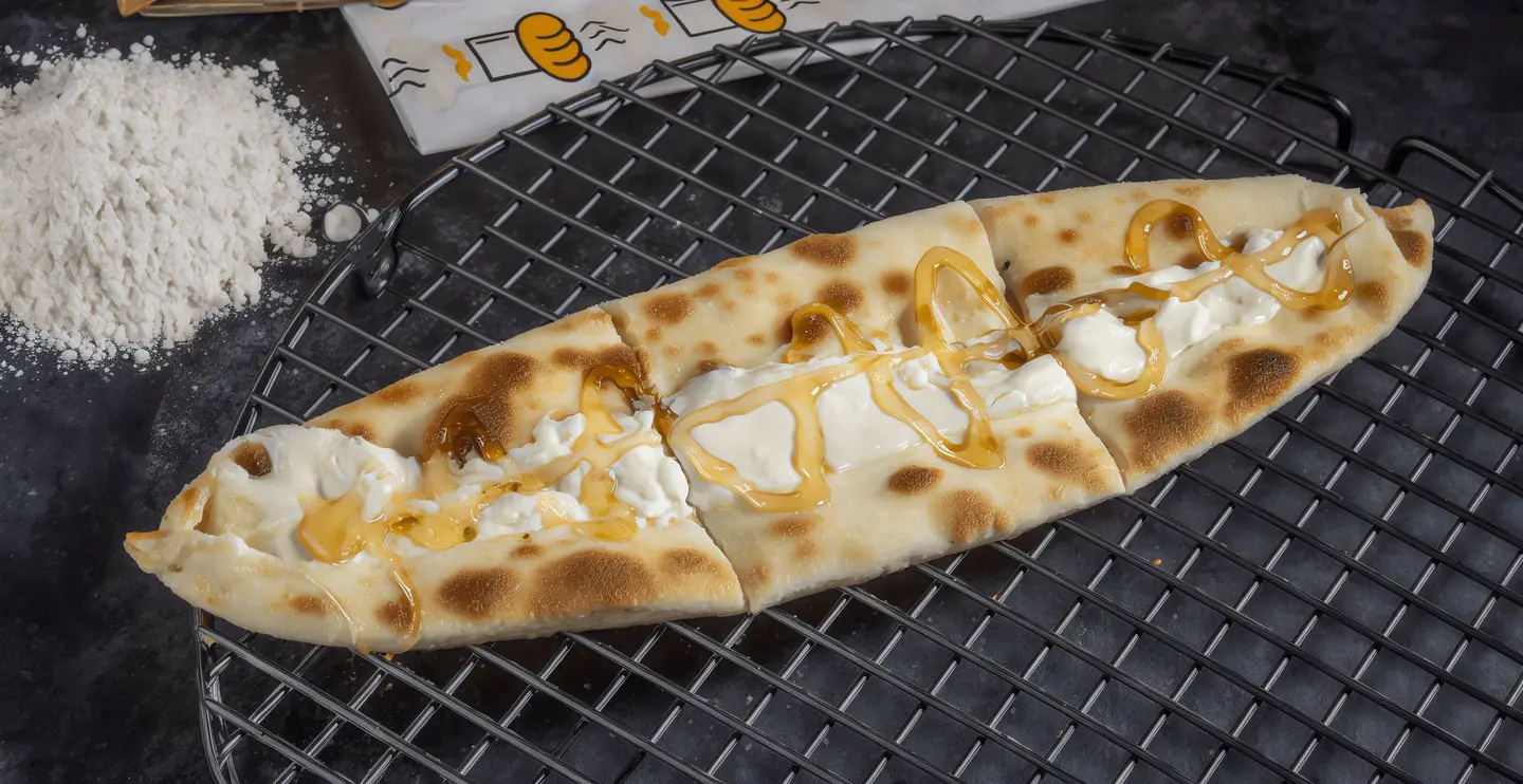 لبنة بالعسل