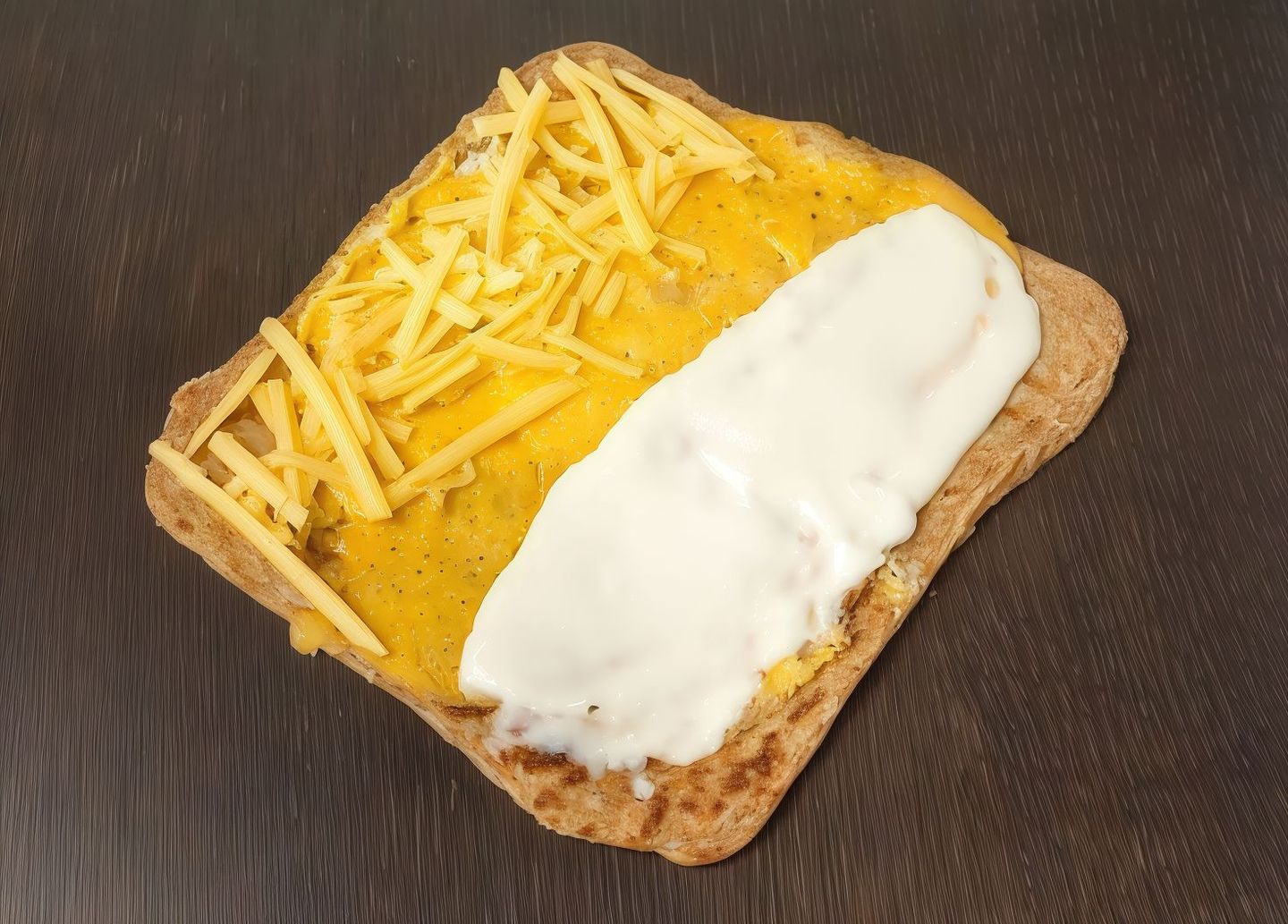 فطيرة بيض وجبنتين