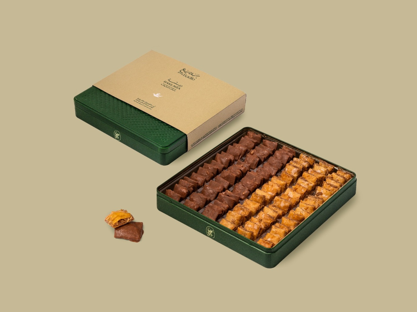 Large Exquisite Feather