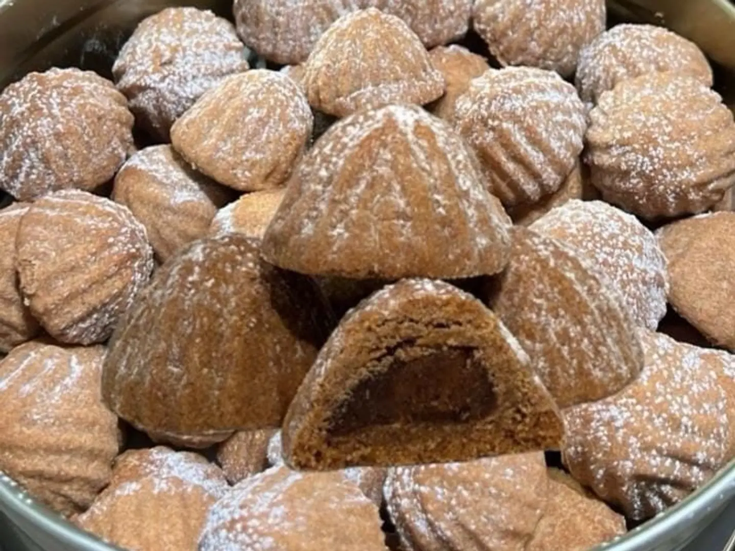 Luluah Maamoul With Roasted Milk