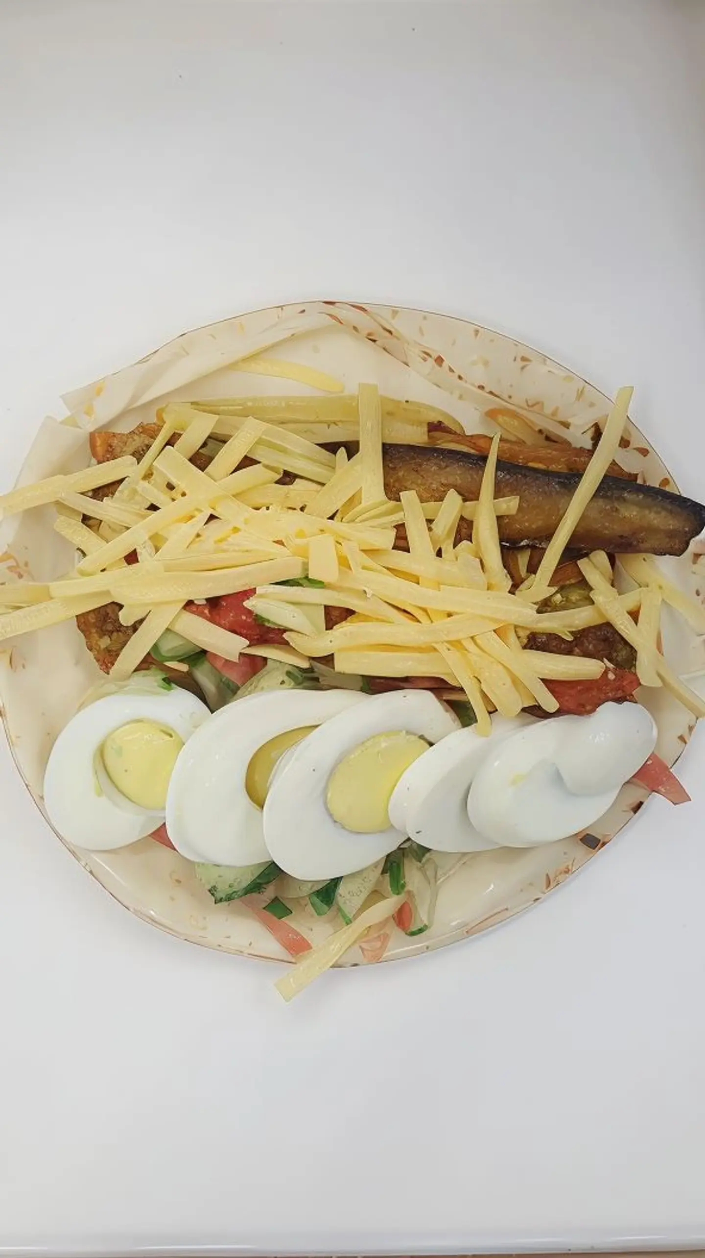 Mixed Falafel With Cheese And Eggs