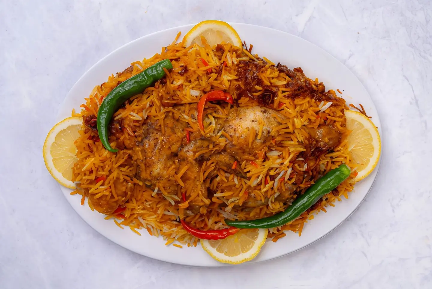 حبة دجاج زربيان كاملة مع الرز