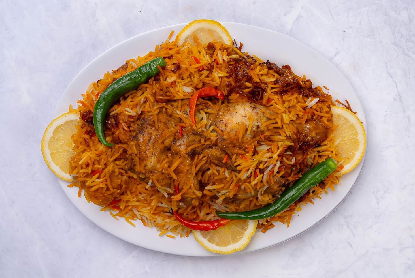 حبة دجاج زربيان كاملة مع الرز