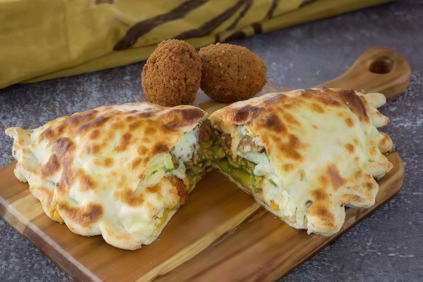 فطيرة فلافل فرن