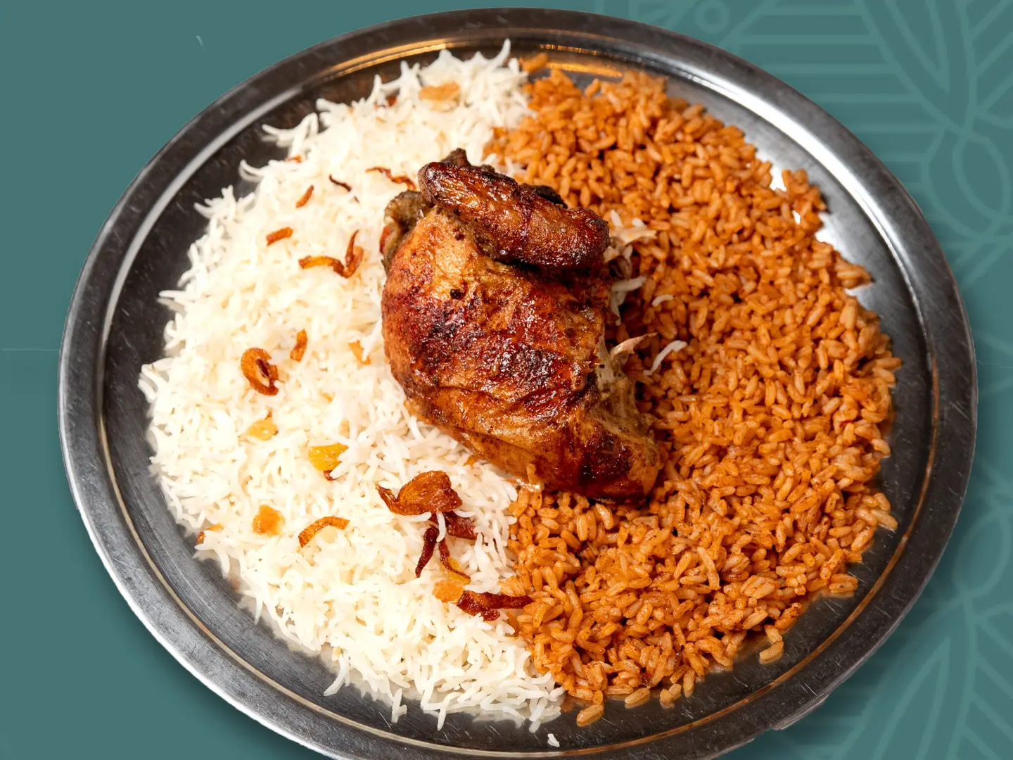 ربع دجاج شويه مع ارز مشكل