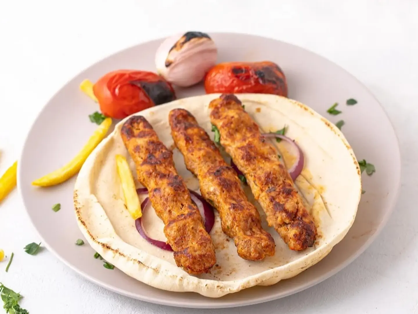 وجبه كباب دجاج ٣ اسياخ
