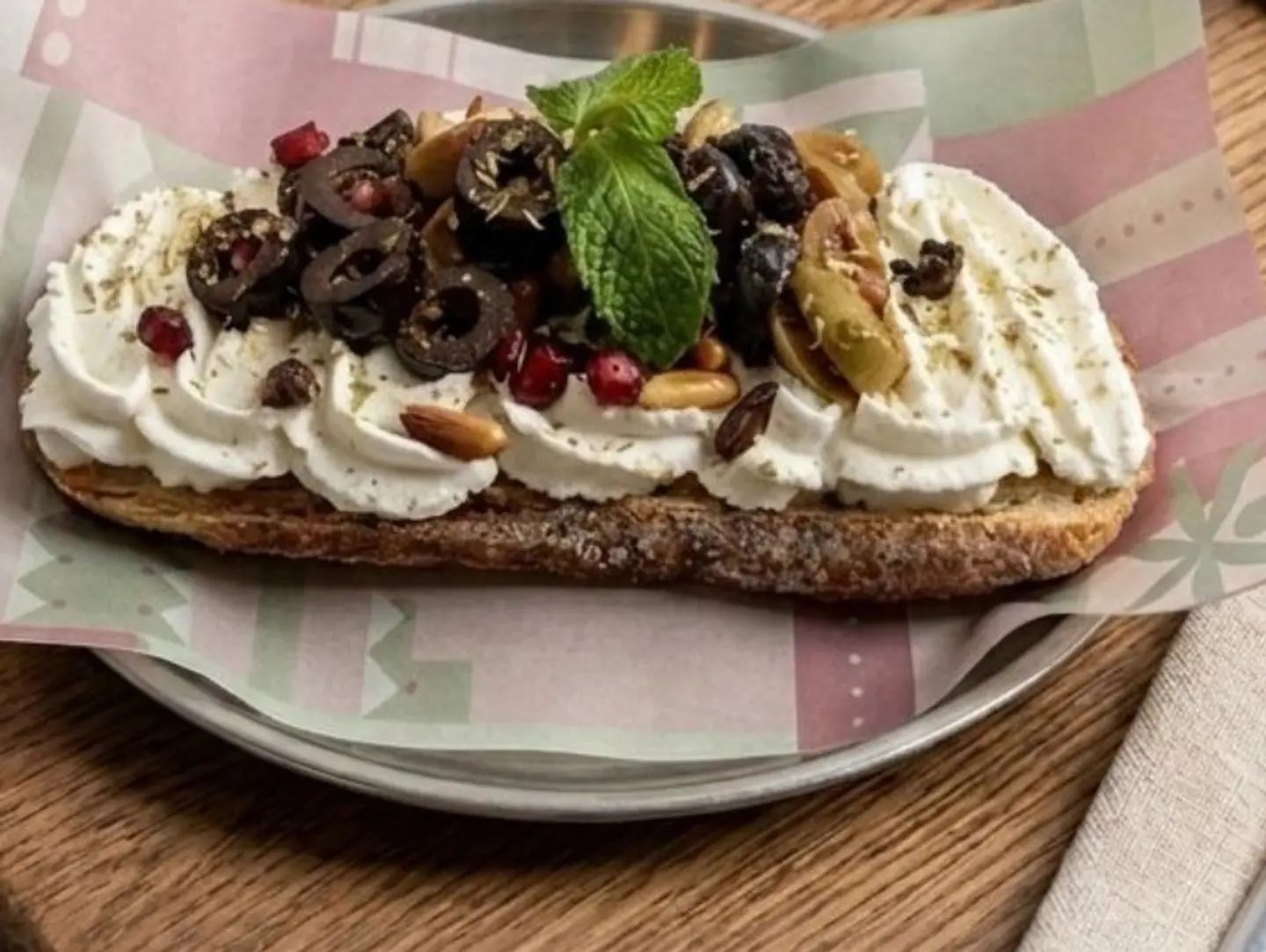 لبنة بالزعتر