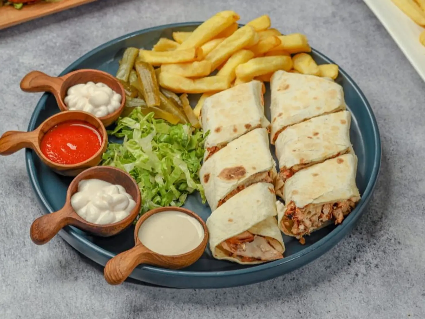 Arabic Chicken Shawarma Plate (6 Pieces)