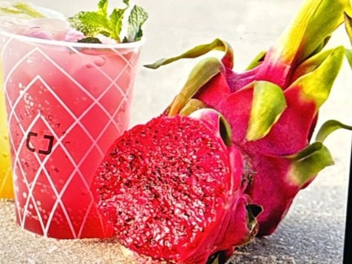 Dragon Fruit Mojito