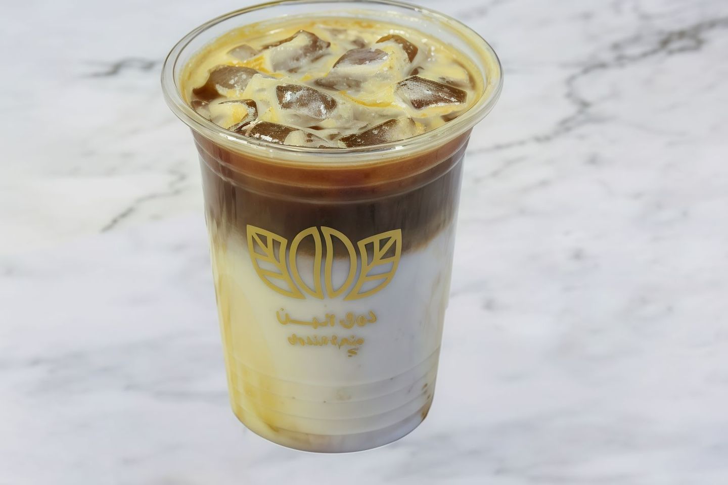موكا بالشوكلاته البيضاء مع الثلج