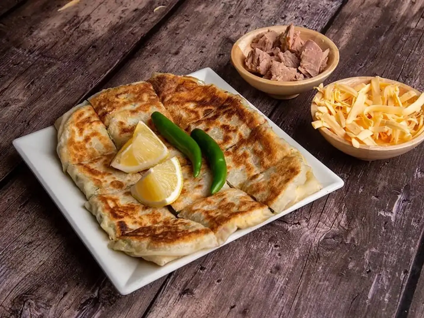 مطبق تونه