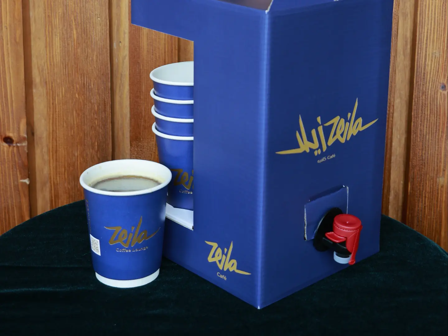 Hot Coffee Day Box 1.5 L
