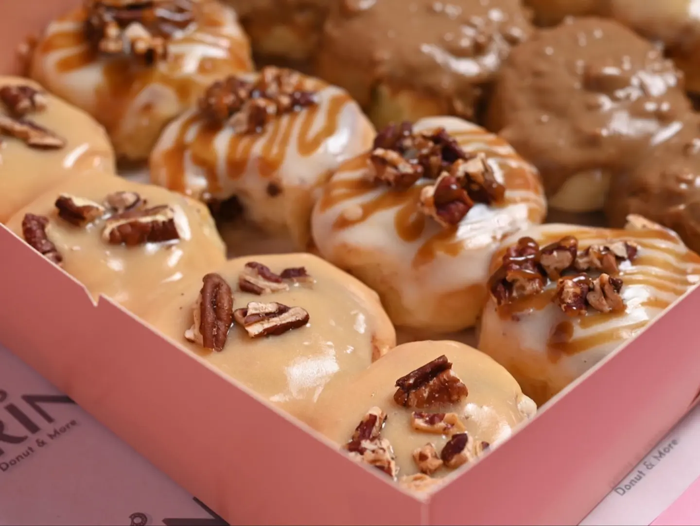 Mini Cinnabon - Mini Cinnamon Classic Box, 6 Pieces