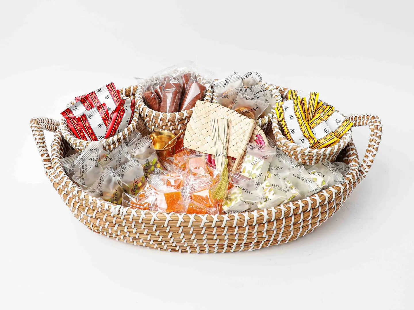 Gargeean Oval Basket