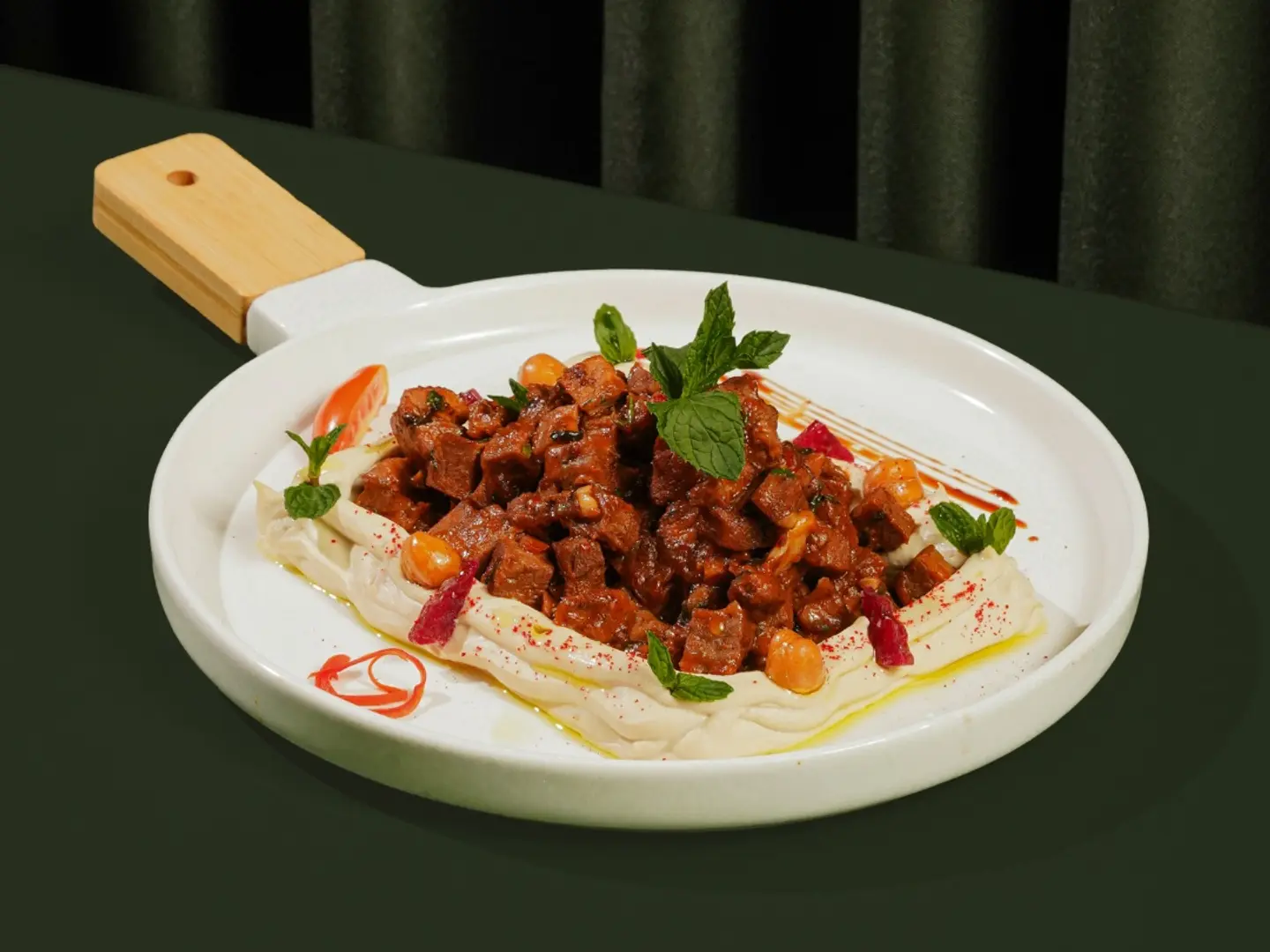 Meat Ragout And Hummus