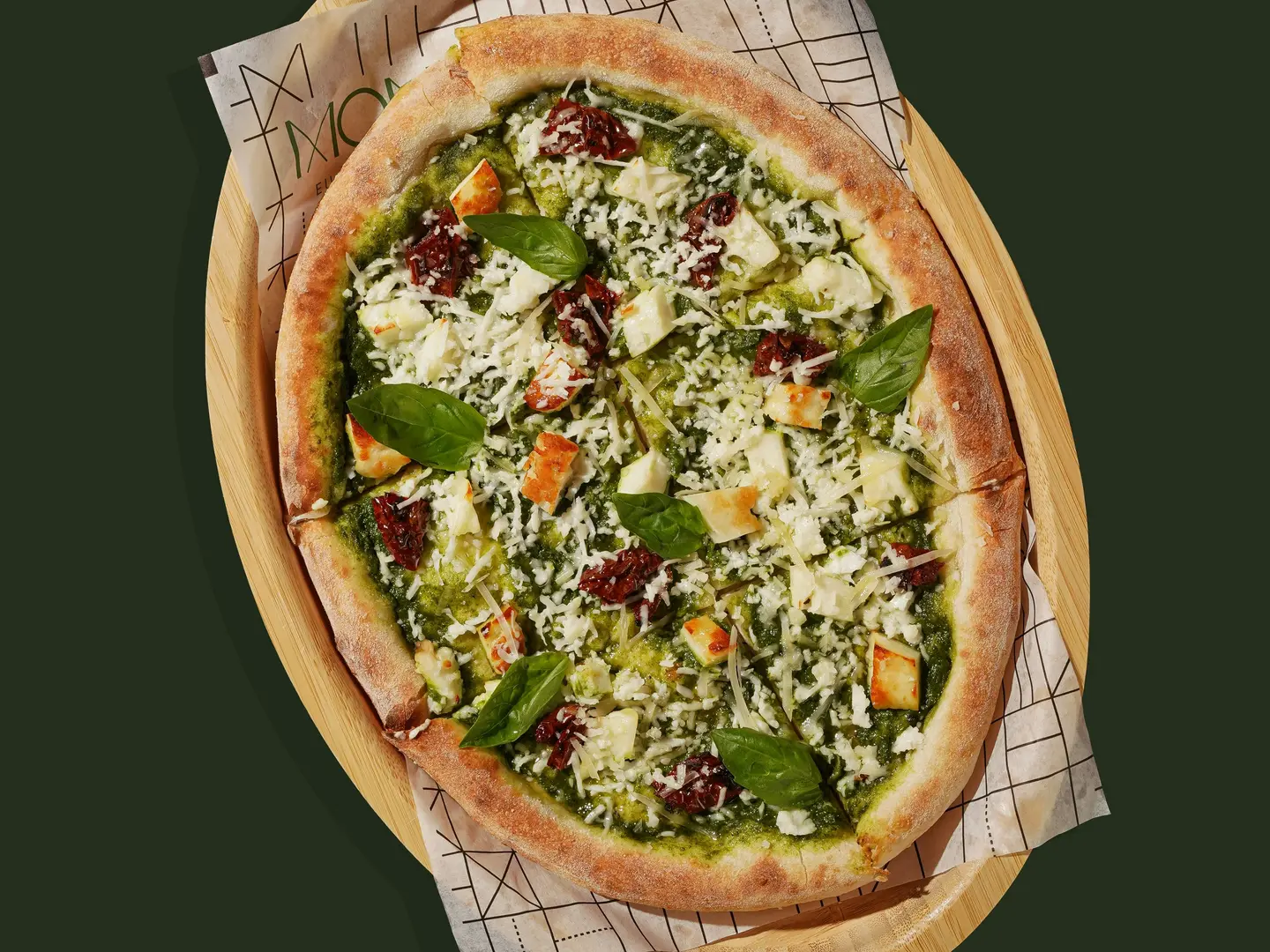 منقوشة بيستو حلوم