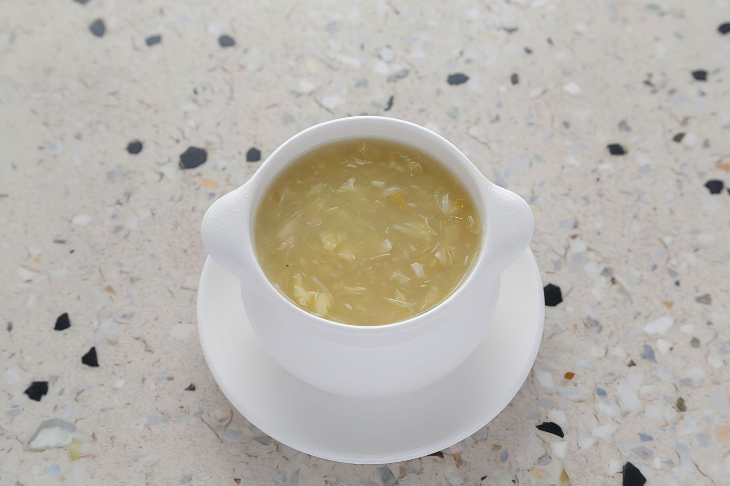 شوربة دجاج بالذرة