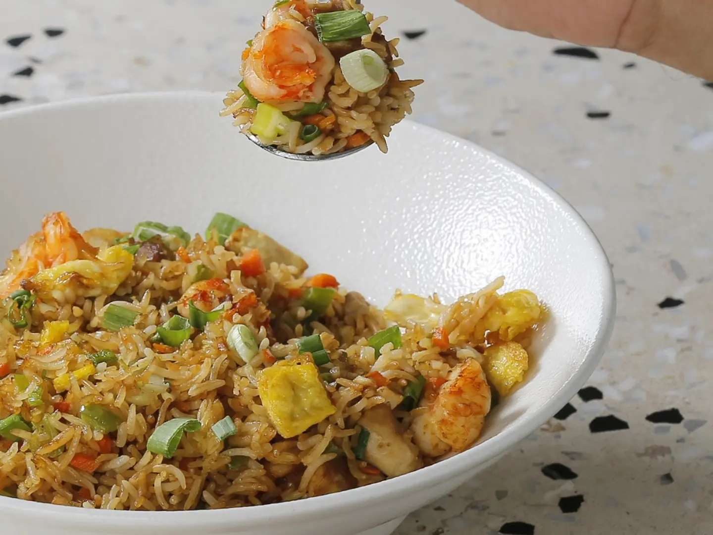 أزر صيني مشكل