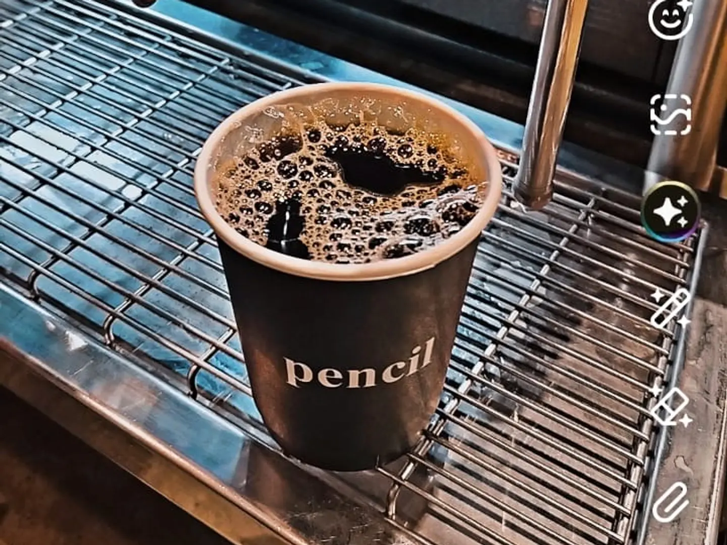 ‏كوفي في سكستي