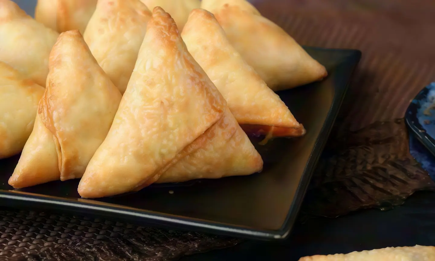 سمبوسة جبن