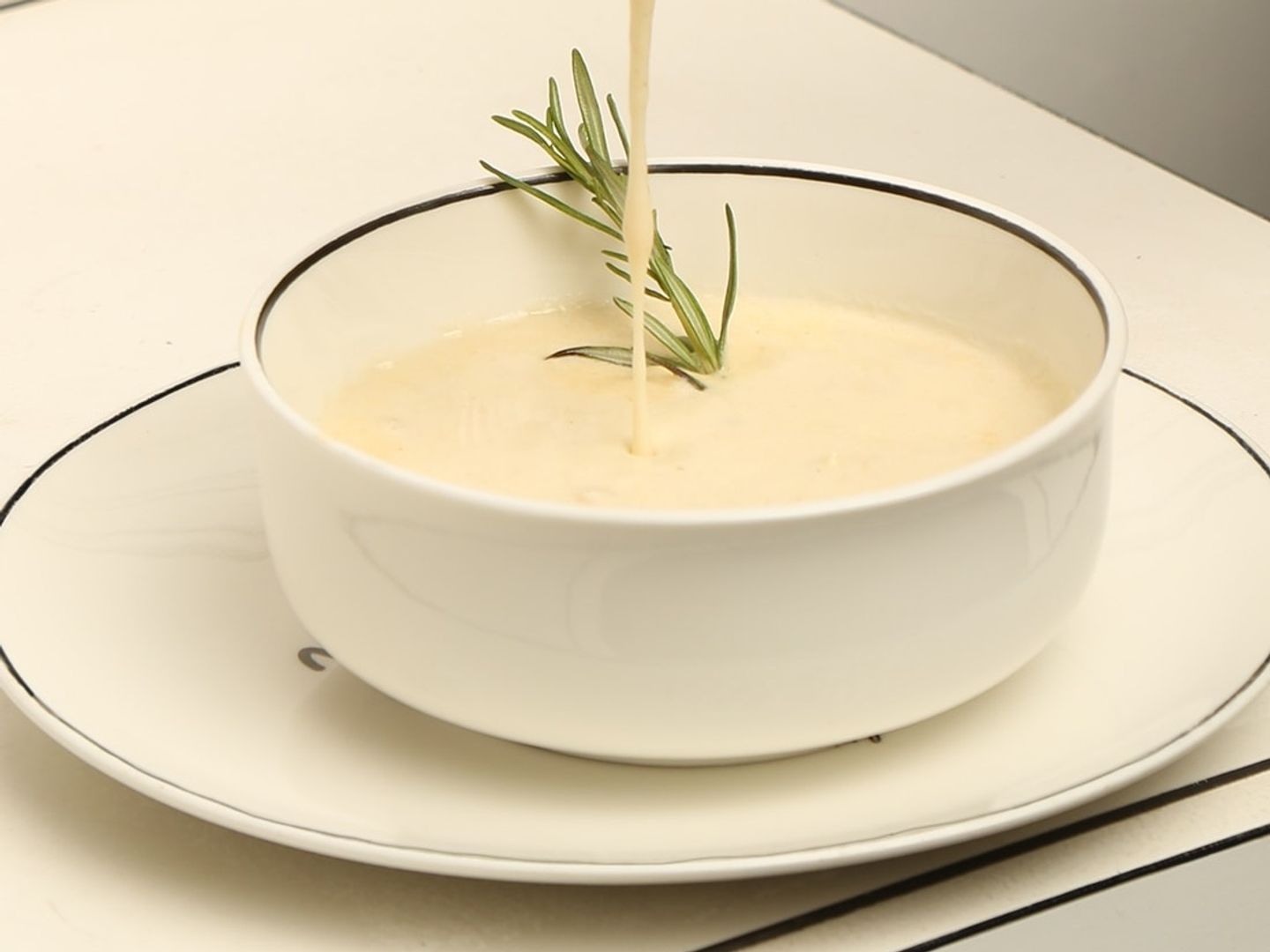 شوربة كريمة الدجاج