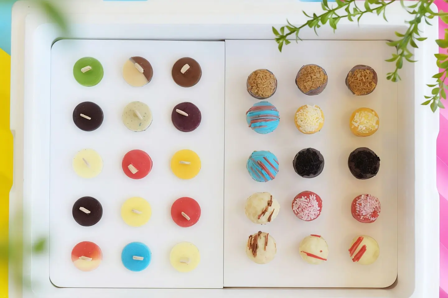 Box Of 30 Pieces Mini Cones & Sticks