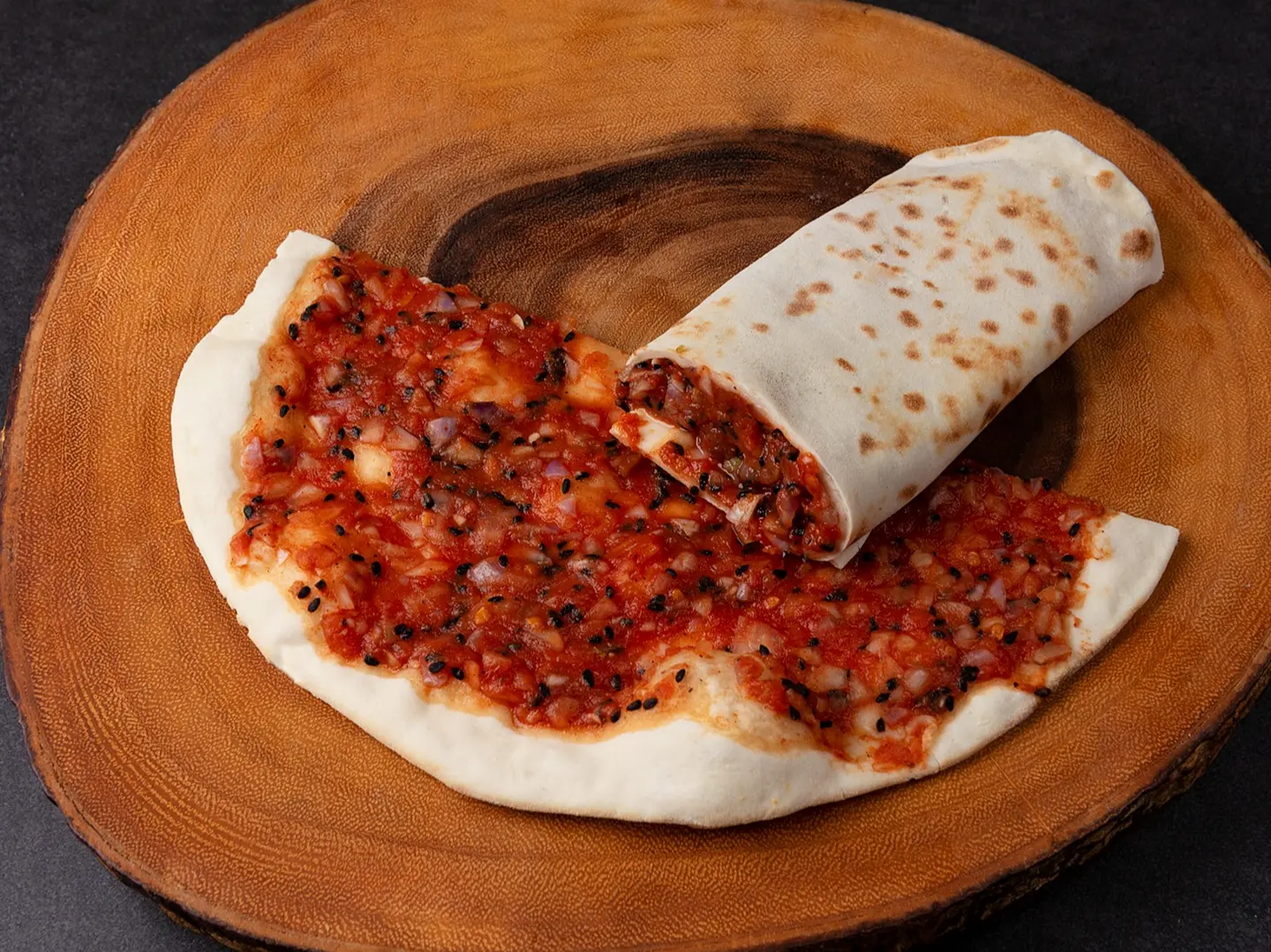 منقوشة محمرة قشقوان