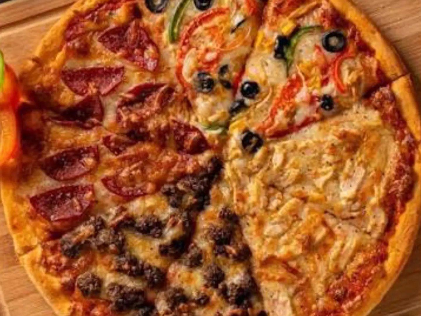 بيتزا الفصول الأربعة