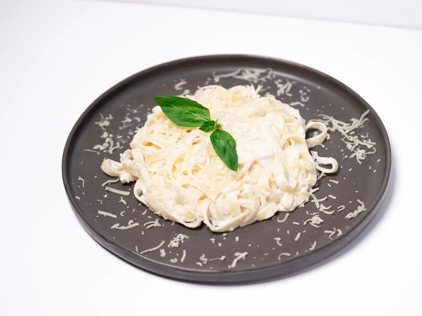 باستا ألفريدو بالفطر