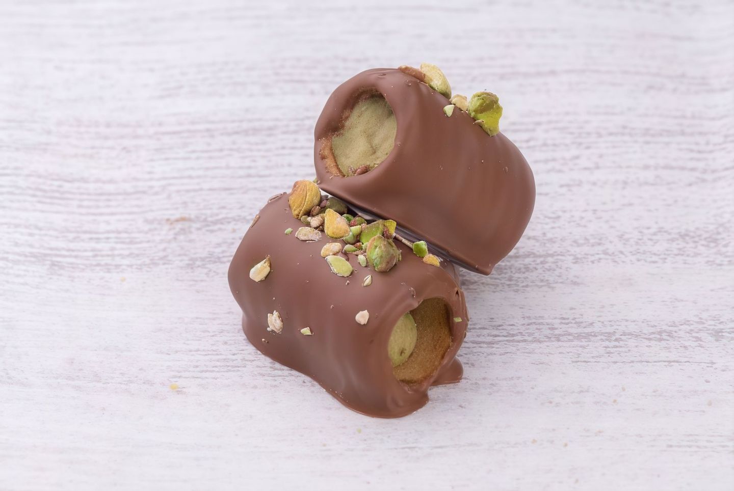 Chocolate Wafer With Pistachio