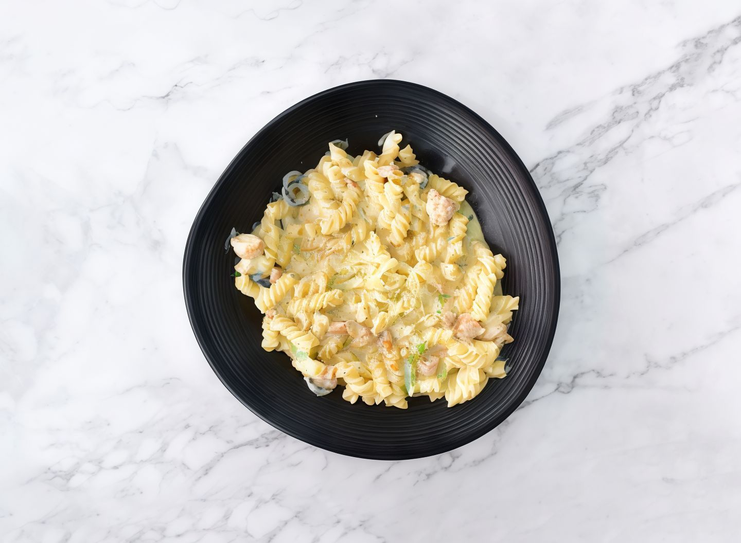 White Pasta With Chicken