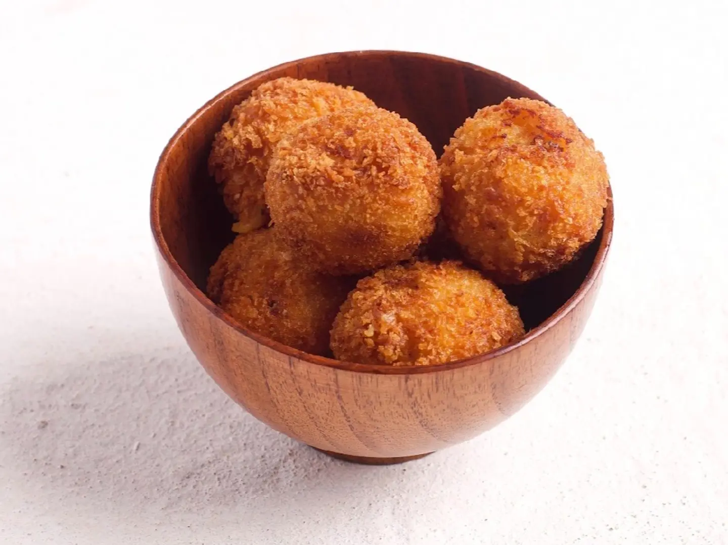 كرات البطاطس المقرمشه