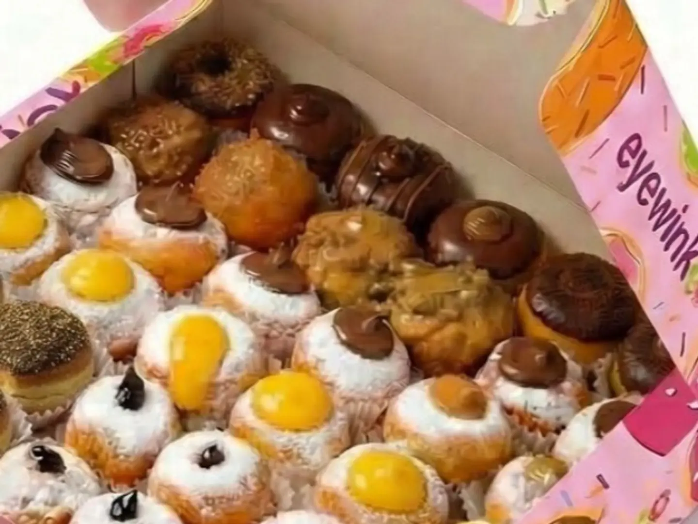 Winky Fingers Bites Box