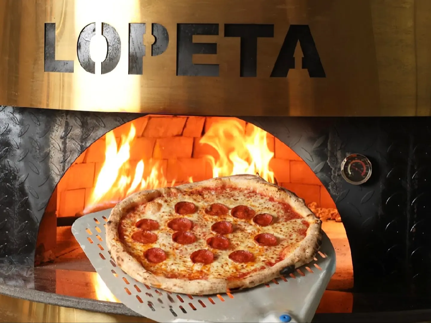 بيتزا بيبروني - وسط