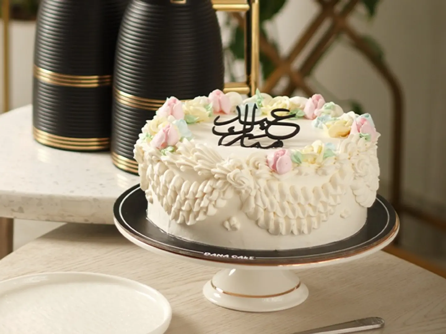 كيكة العيد ابيض