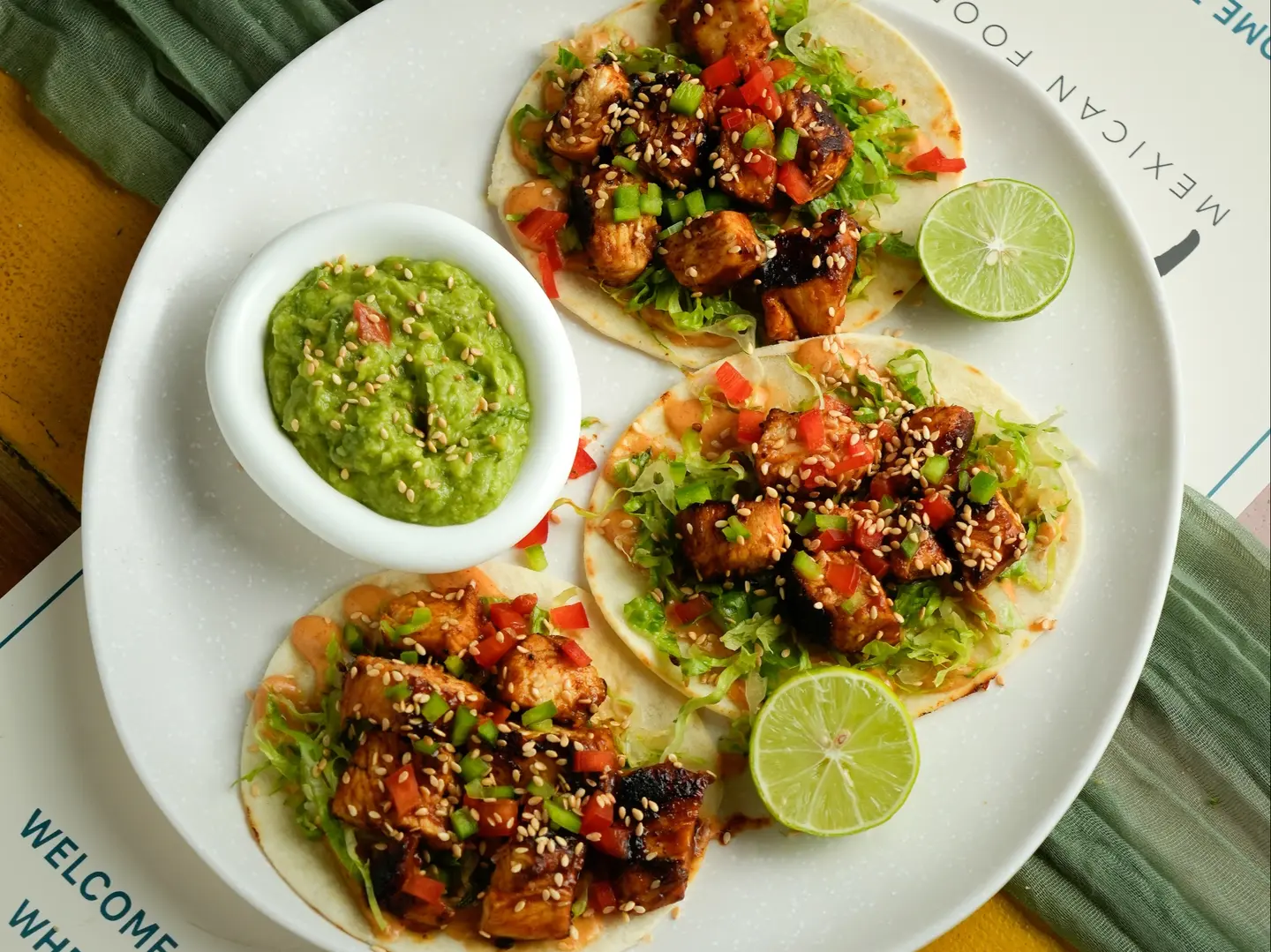 إخلاص سوفت تاكو دجاج