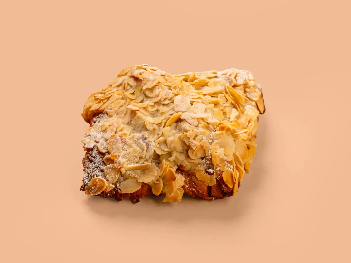 كرواسون اللوز